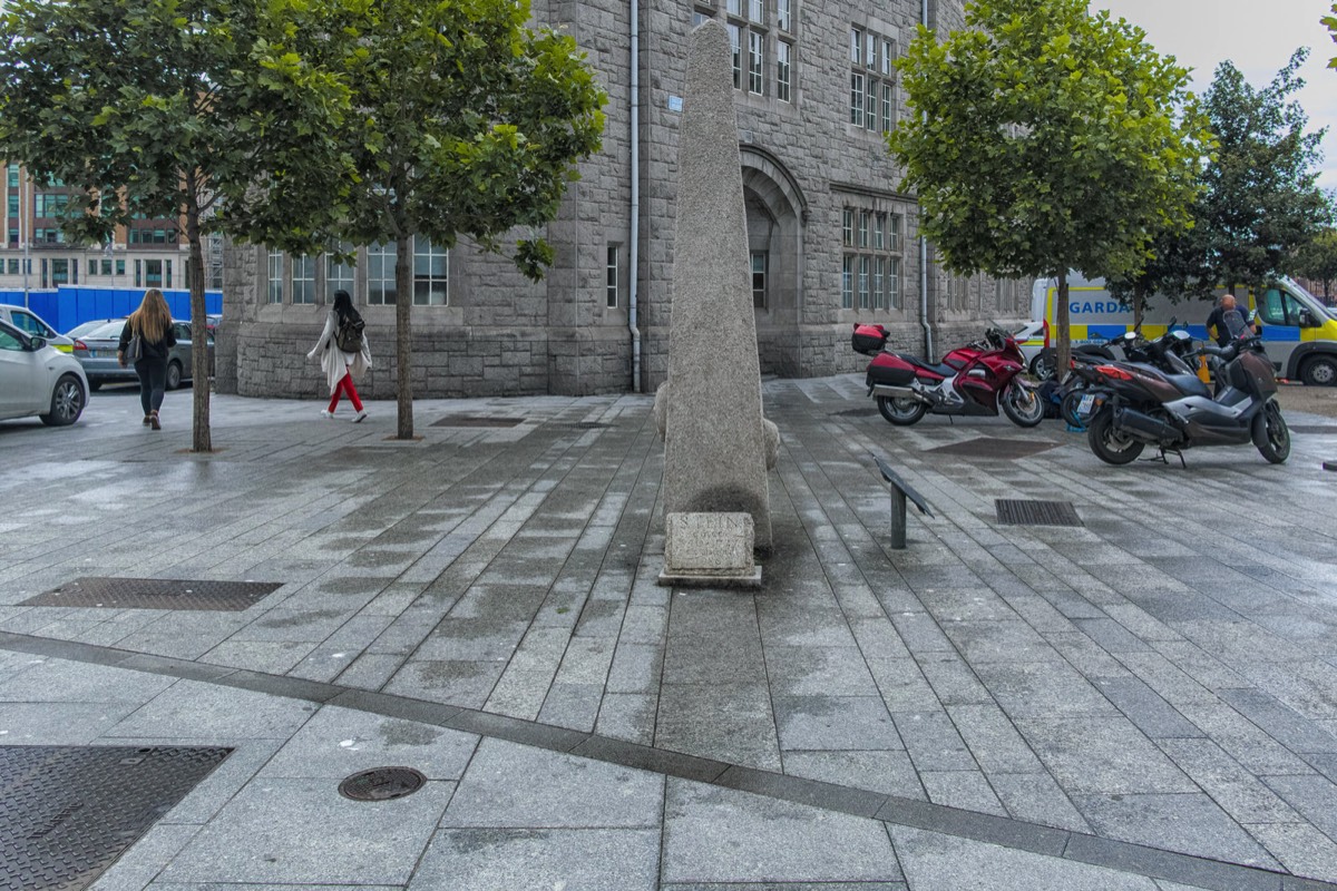 THE STEINE SCULPTURE BY CLIODHNA CUSSEN   002