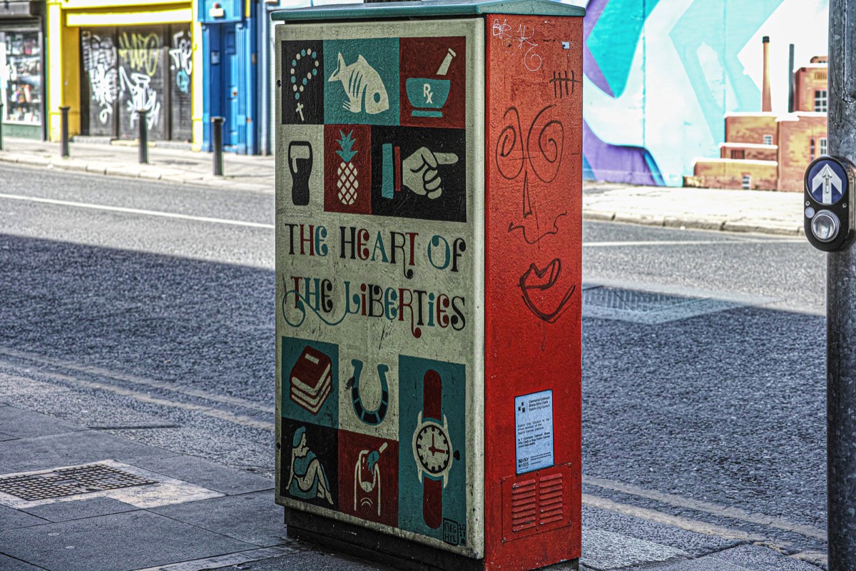 AN EXAMPLE OF STREET ART ON THOMAS STREET PHOTOGRAPHED 1 JUNE 2020 003