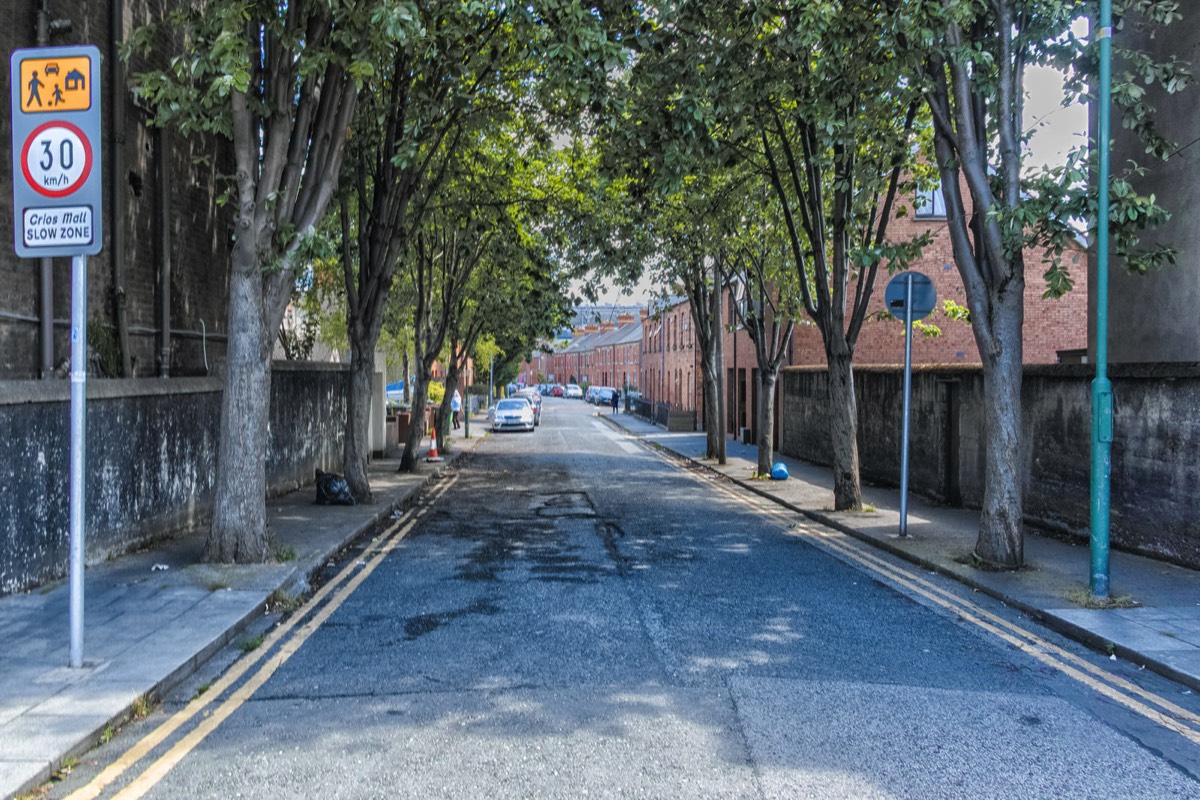 RANDOM IMAGES OF LOWER DRUMCONDRA ROAD 002