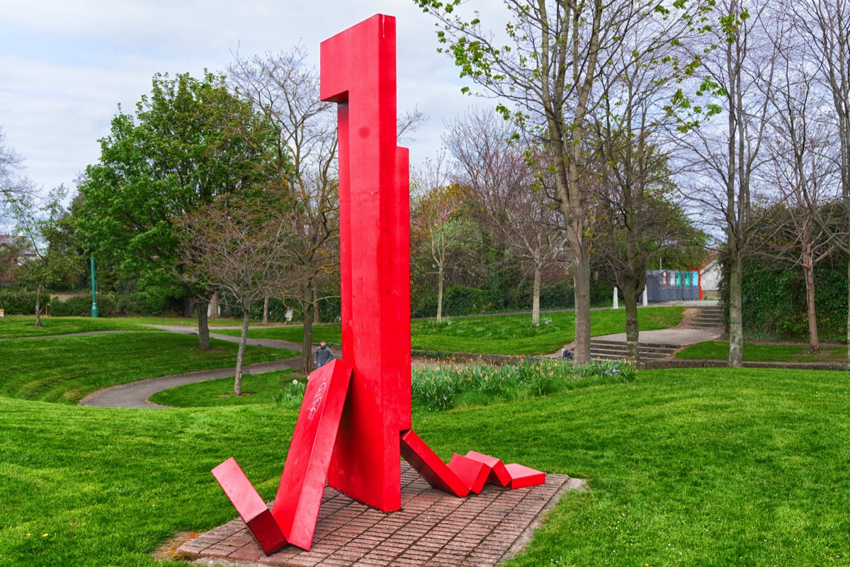 ANOTHER RED METAL YOKE  - NEWTOWN AVENUE SEAPOINT  001