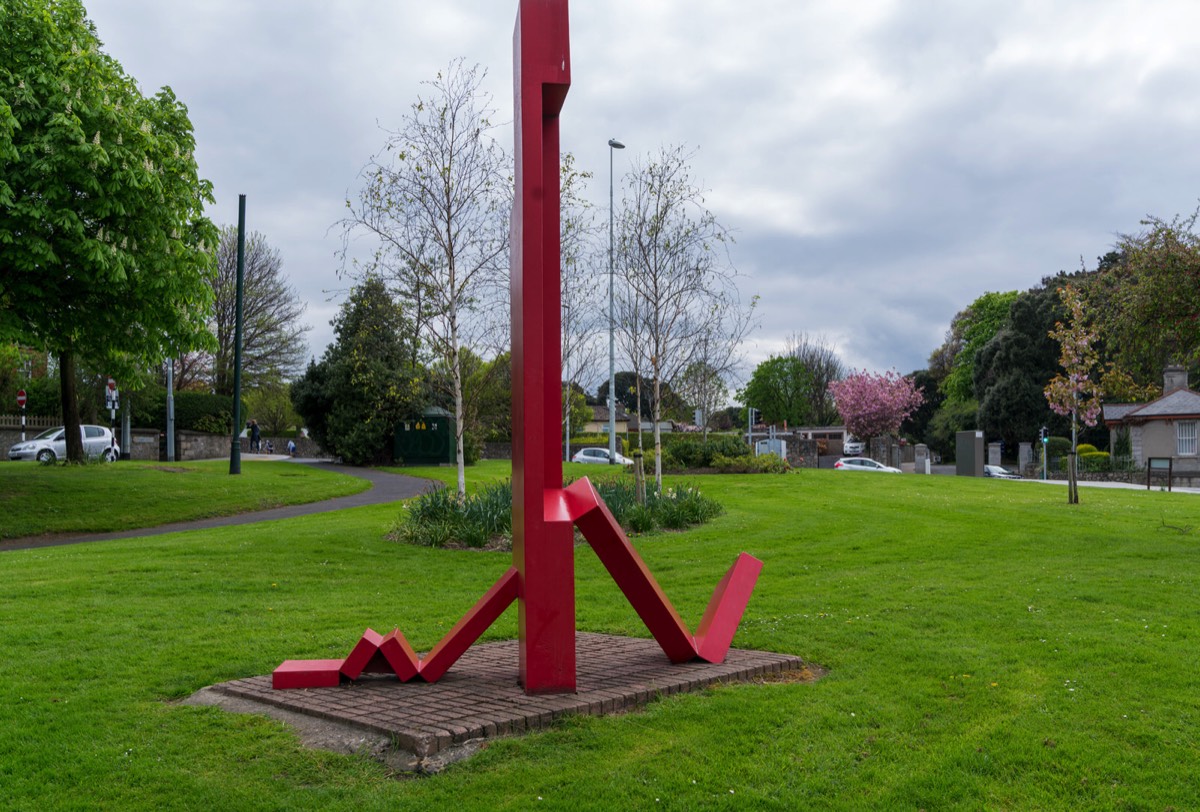 ANOTHER RED METAL YOKE  - NEWTOWN AVENUE SEAPOINT  003