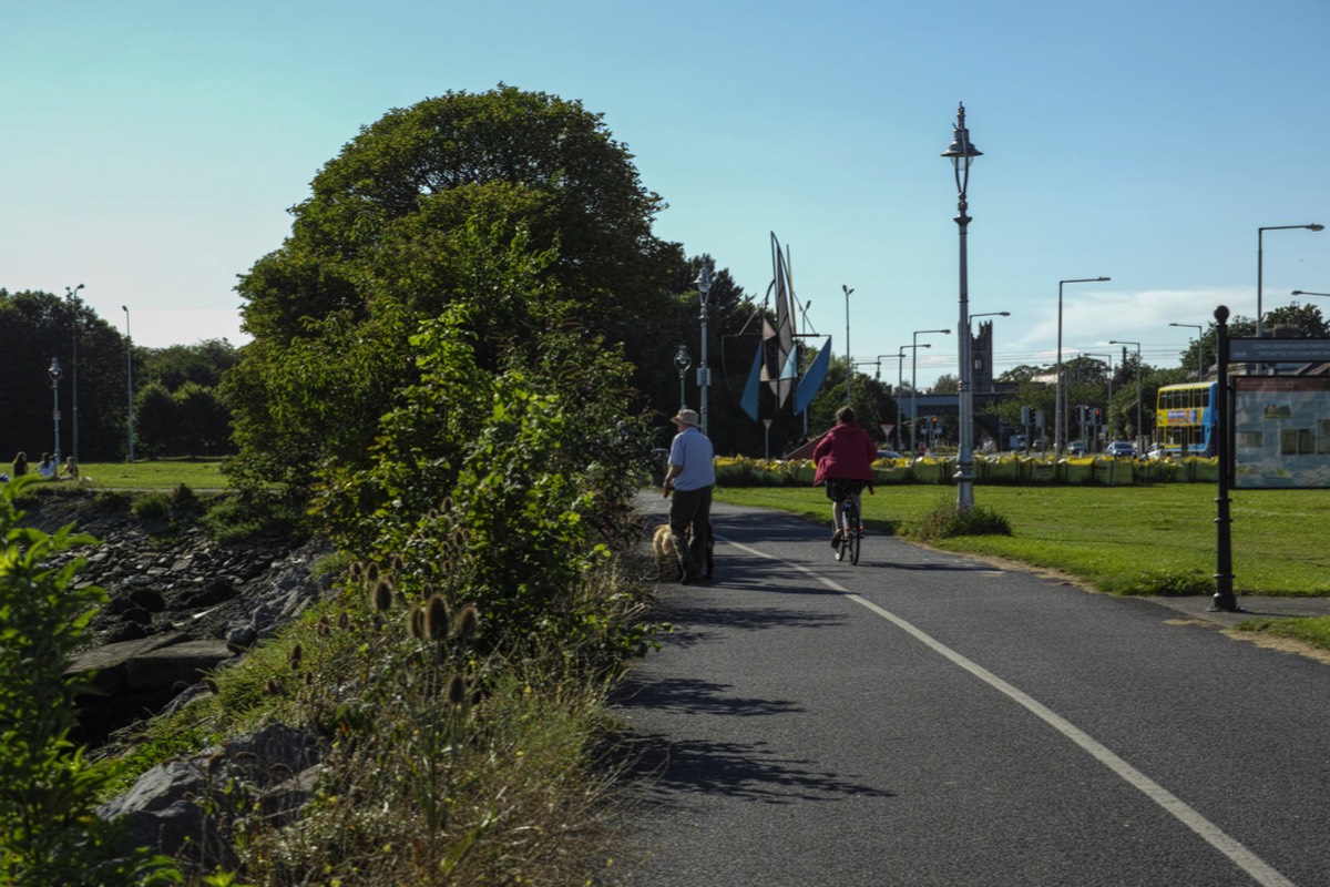 A WALK ALONG THE PROMENADE - CLONTARF 010