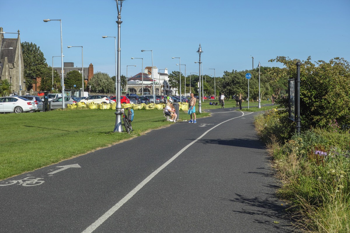 A WALK ALONG THE PROMENADE - CLONTARF 012