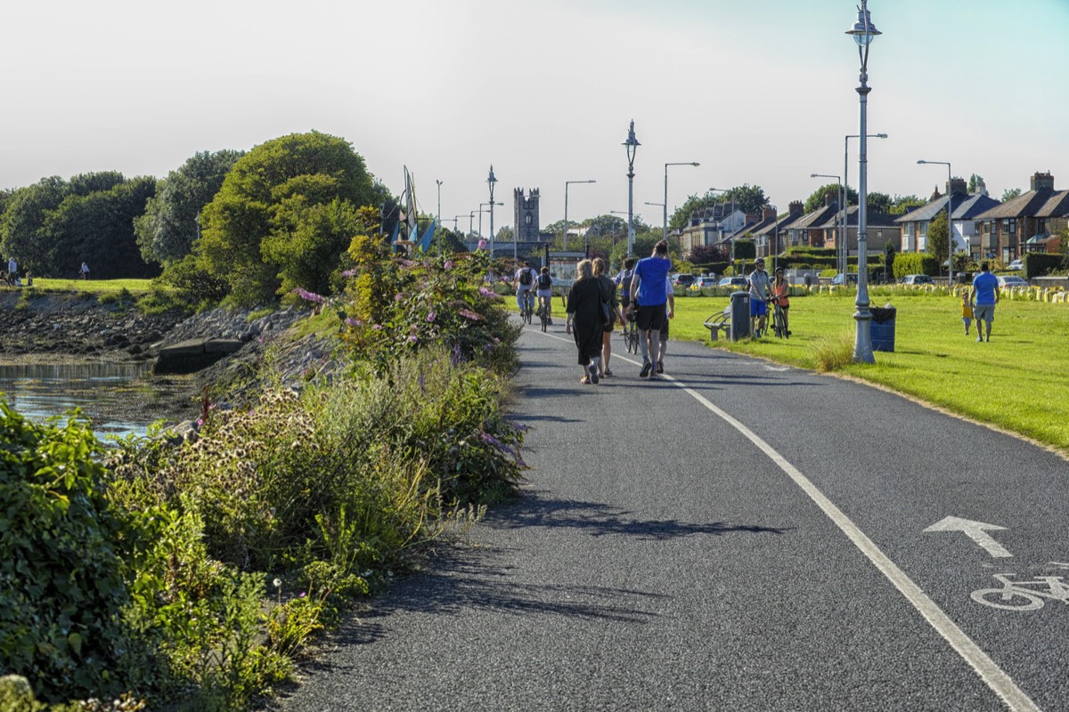 A WALK ALONG THE PROMENADE - CLONTARF 013