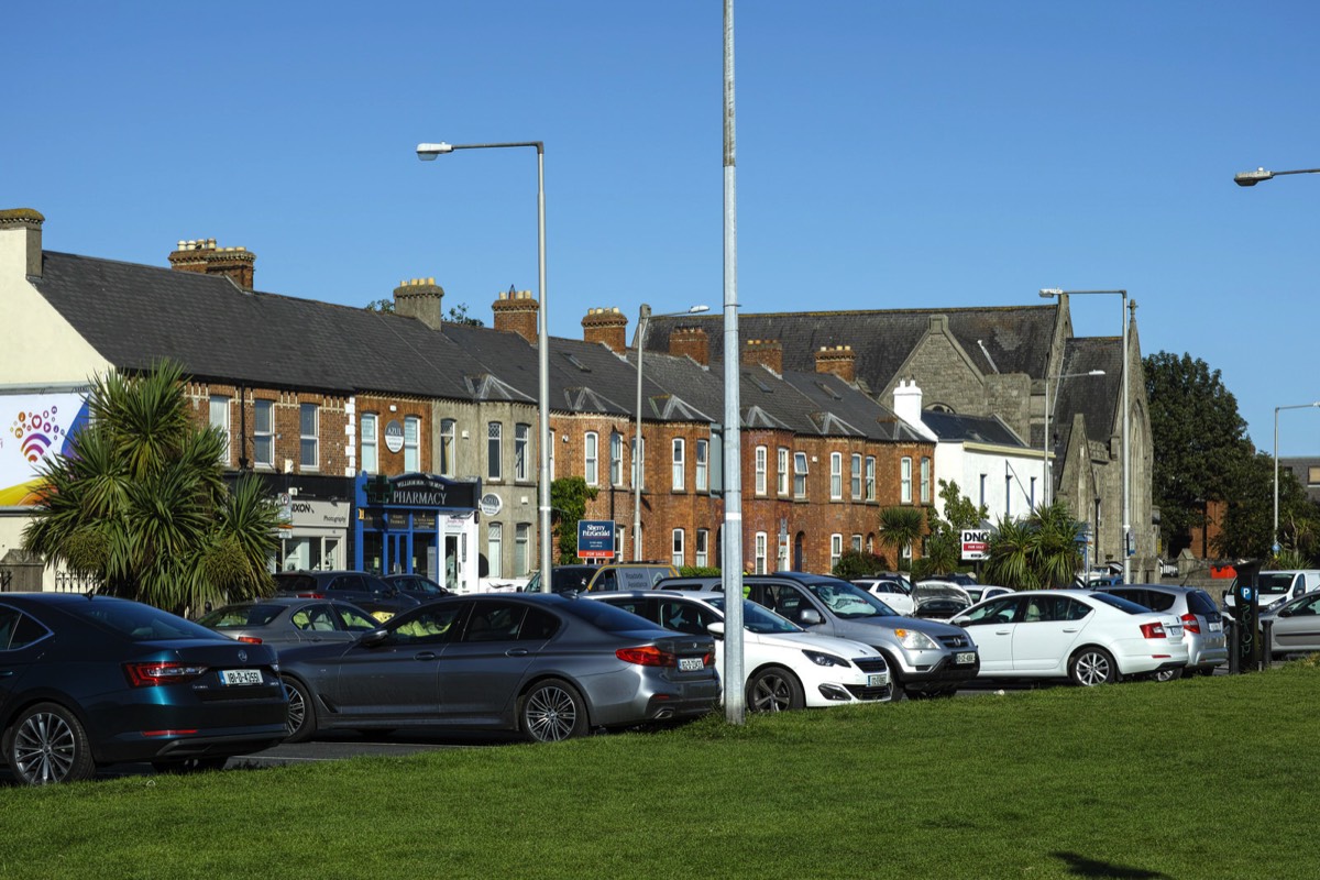 A WALK ALONG THE PROMENADE - CLONTARF 015