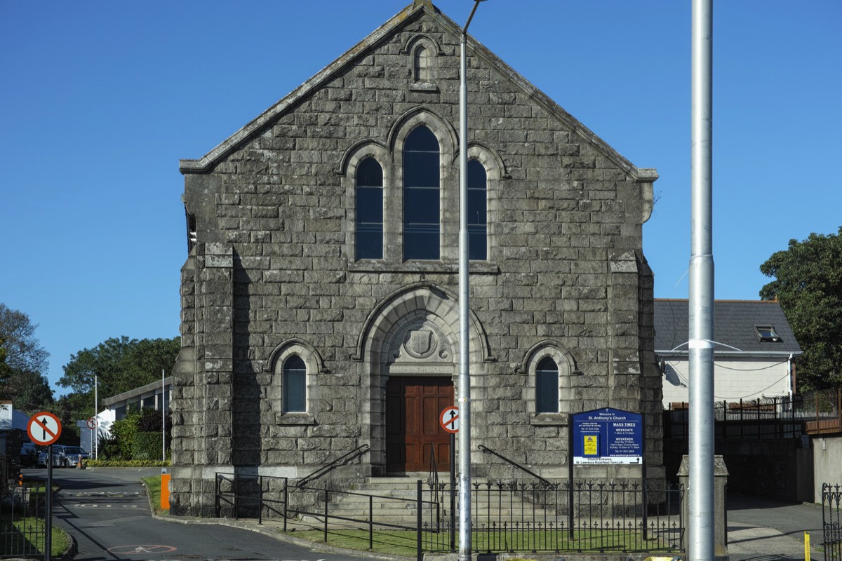 A WALK ALONG THE PROMENADE - CLONTARF 017