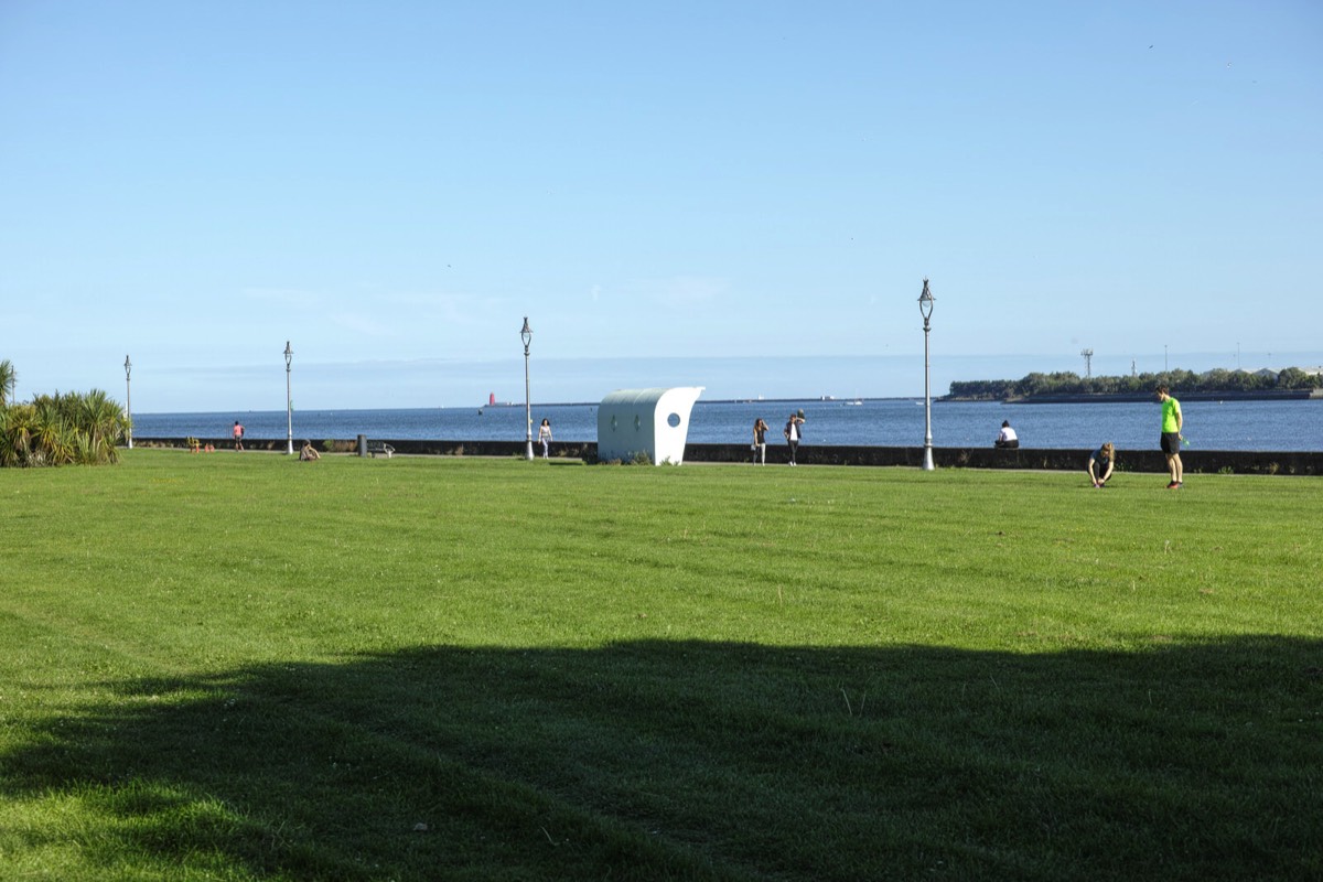 A WALK ALONG THE PROMENADE - CLONTARF 034