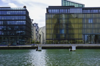  SIR JOHN ROGERSON'S QUAY AS SEEN FROM THE NORTH WALL  