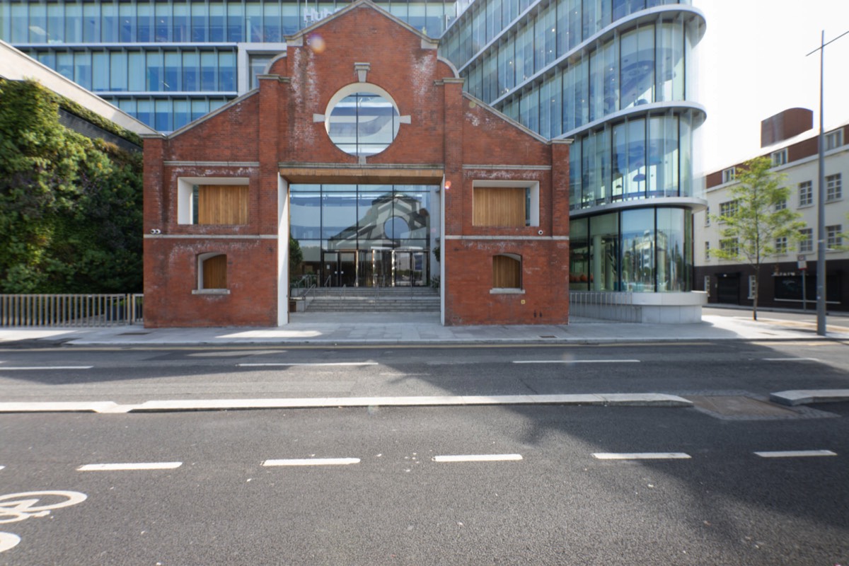 HUBSPOT HOUSE ON SIR JOHN ROGERSONS QUAY 008