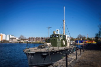  BOATS AT CHARLOTTE QUAY - PHOTOGRAPHED APRIL 2015 