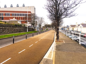  DUN LAOGHAIRE LIBRARY - DLR LEXICON BUILDING  