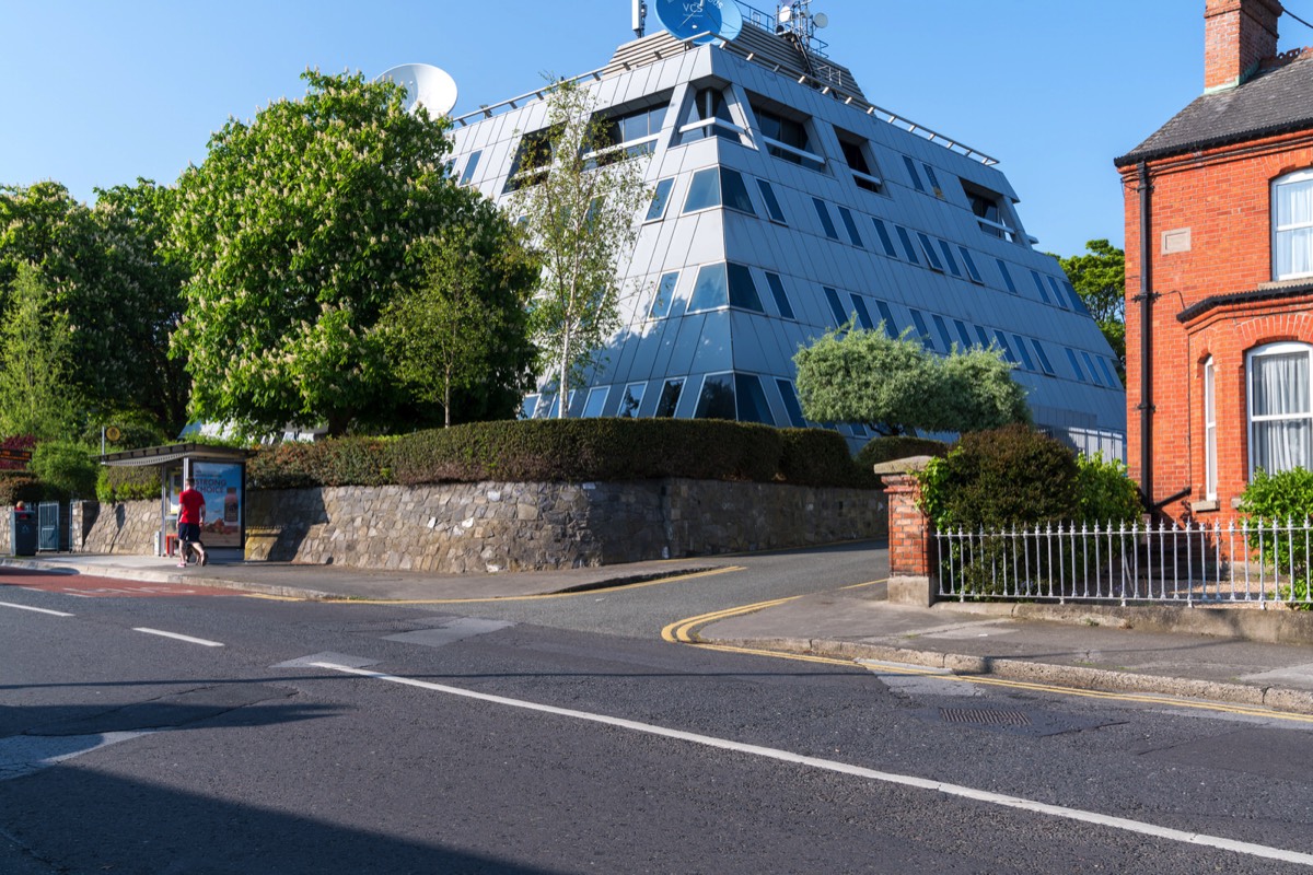 MET ÉIREANN BUILDING BUILT IN 1979 AND LOCATED IN GLASNEVIN 004