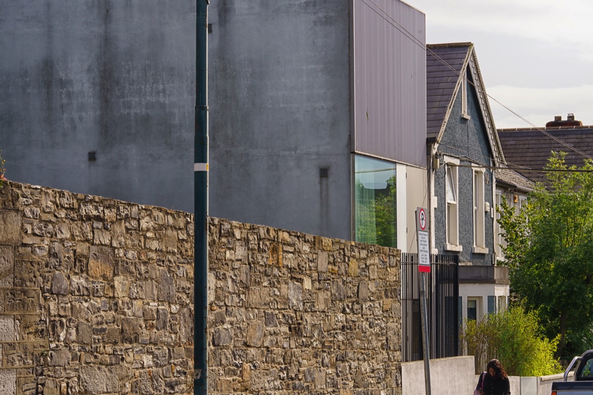 AN UNUSUAL HOUSE - LOWER GRANGEGORMAN  001