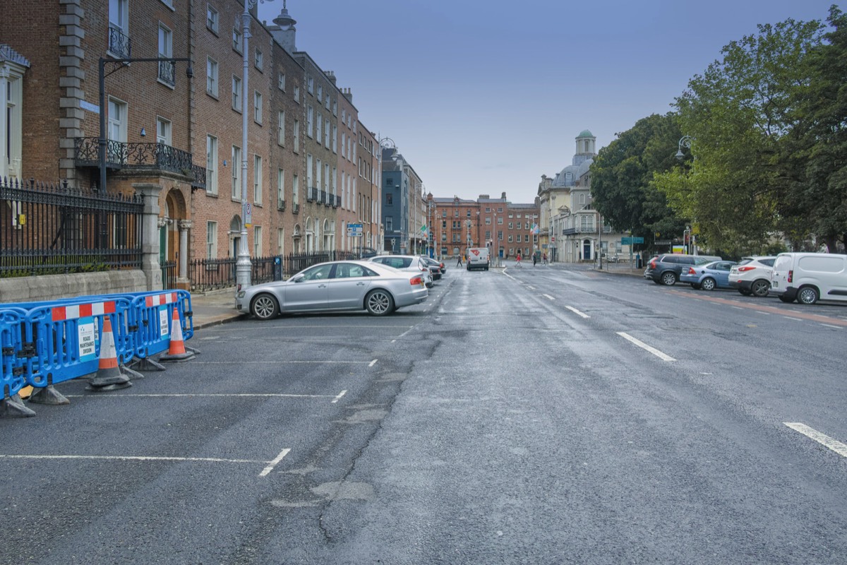 MERRION SQUARE - ONE OF FIVE GEORGIAN SQUARES IN DUBLIN 002