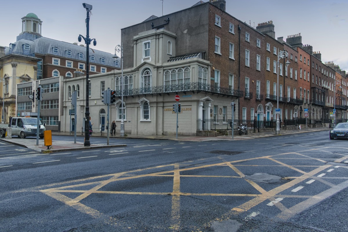 MERRION SQUARE - ONE OF FIVE GEORGIAN SQUARES IN DUBLIN 006