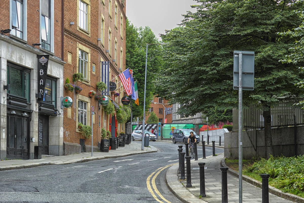 FISHAMBLE STREET - TEMPLE BAR AREA OF DUBLIN  001