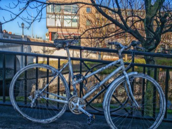  GHOST BIKE 