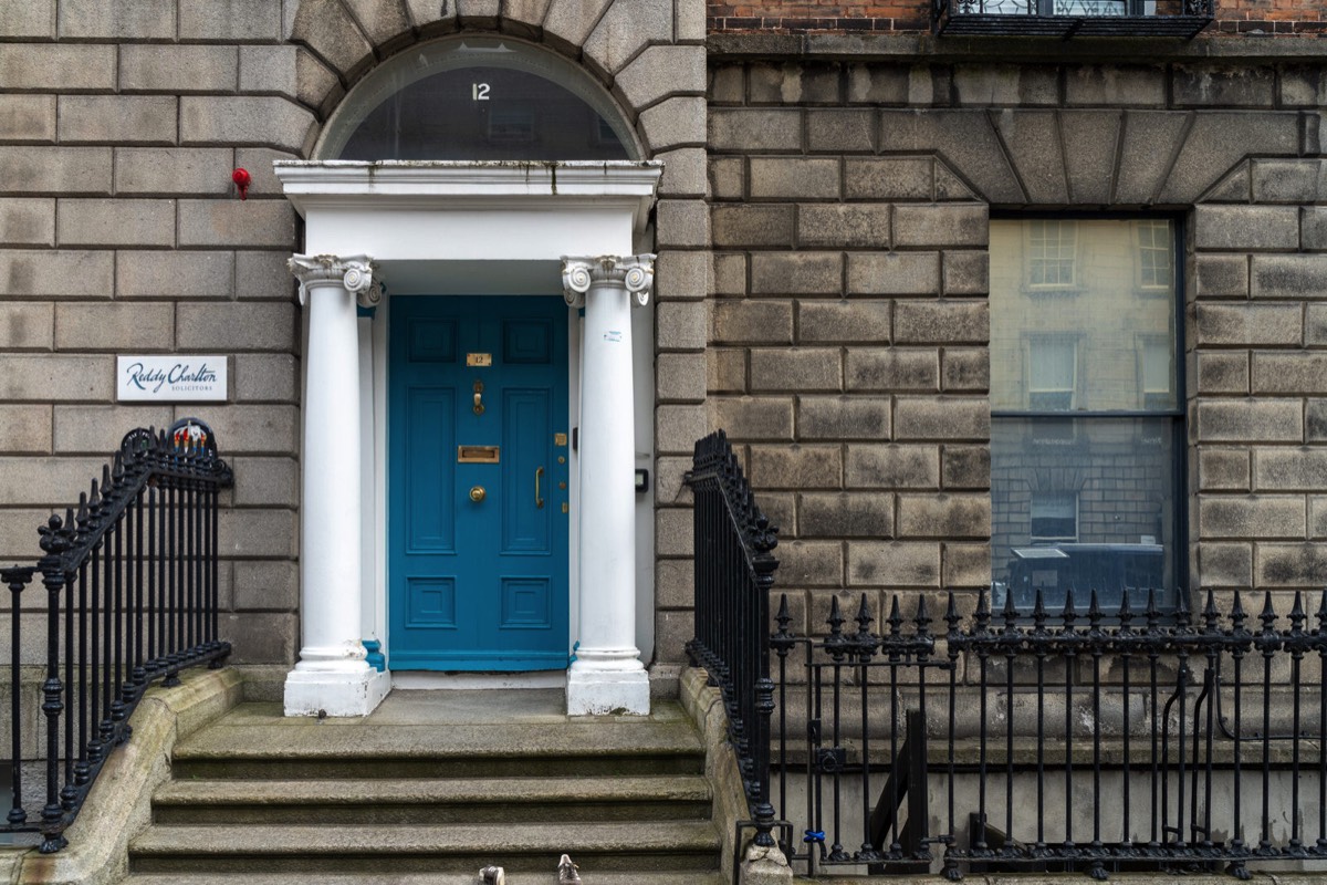 THE DOORS OF DUBLIN - FITZWILLIAM PLACE 019
