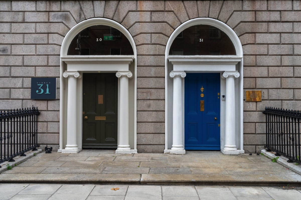 THE DOORS OF DUBLIN - FITZWILLIAM PLACE 029
