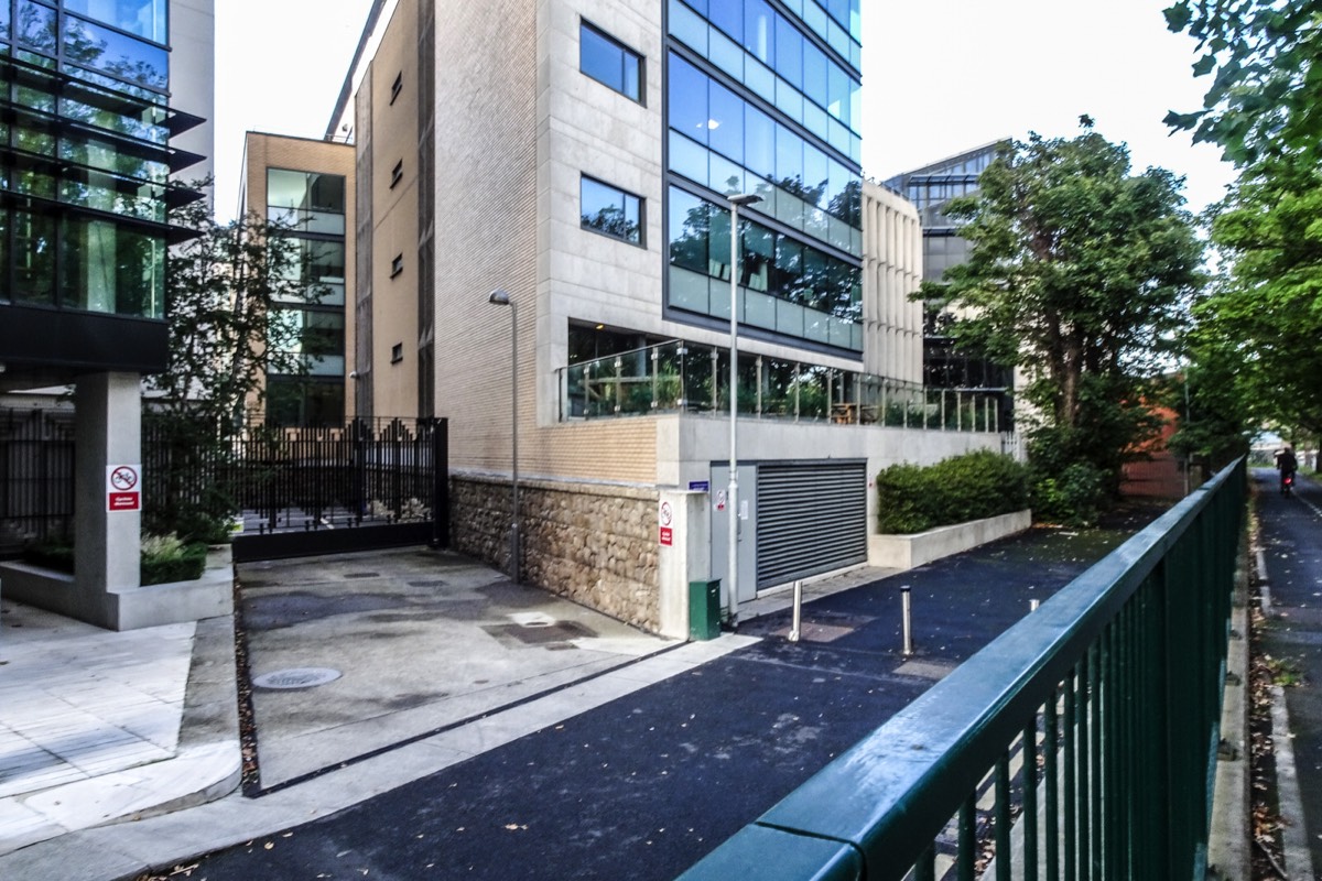 CHARLEMONT PLACE - FROM THE TRAM STOP TO THE BOARDWALK AT LEESON STREET BRIDGE 008