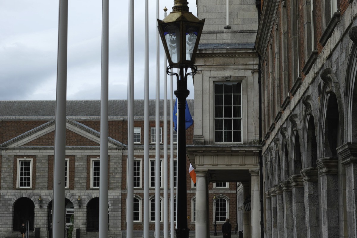 DUBLIN CASTLE WITHOUT TOURISTS 004