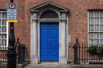  THE DOORS OF DUBLIN - NORTH GEORGE'S STREET 