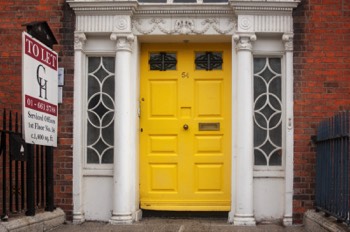  DOORS OF DUBLIN - YELLOW DOOR AT 54 MERRION SQUARE  