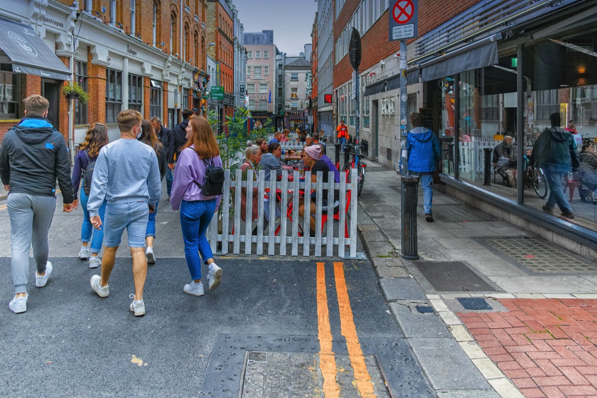 PEDESTRIANISED ON A TRIAL BASIS FOR FOUR WEEKENDS  001