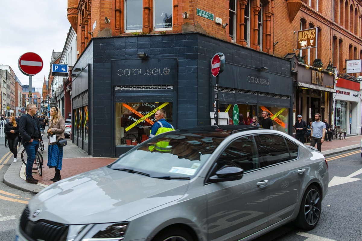 PEDESTRIANISED ON A TRIAL BASIS FOR FOUR WEEKENDS  008