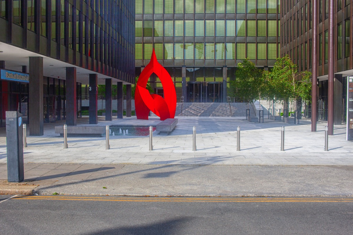 IN IRELAND THERE IS A LOVE AFFAIR WITH RED METAL SCULPTURES  - THIS ONE IS ON BAGGOT STREET 001