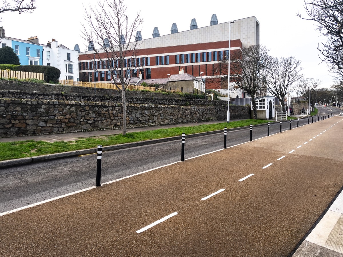 DUN LAOGHAIRE LIBRARY - DLR LEXICON BUILDING  004