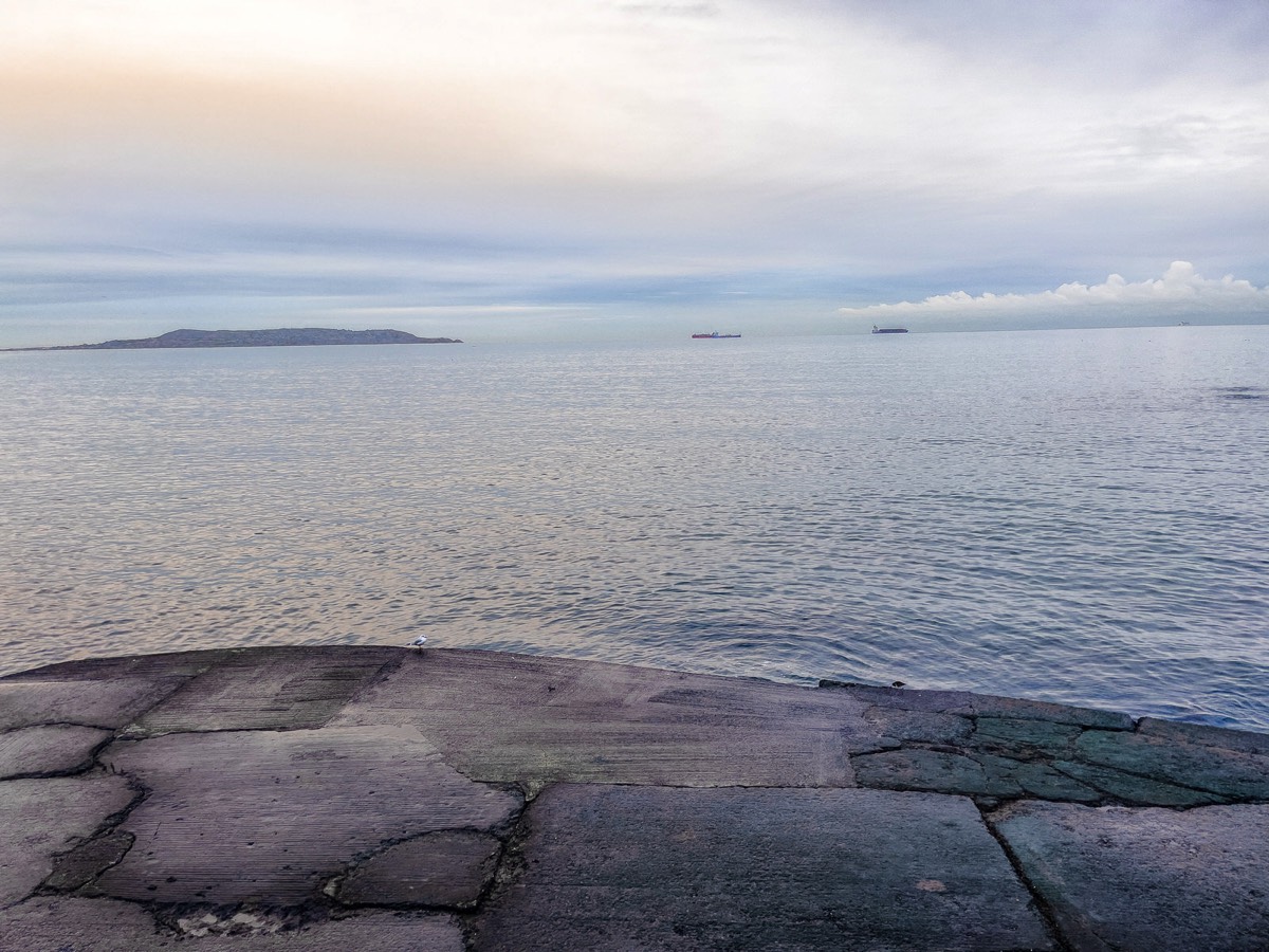 WATERFRONT IN DUN LAOGHAIRE - MARINE PARADE SCOTSMAN