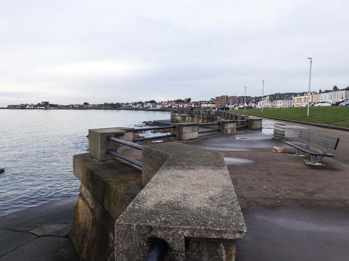 WATERFRONT IN DUN LAOGHAIRE - MARINE PARADE SCOTSMAN