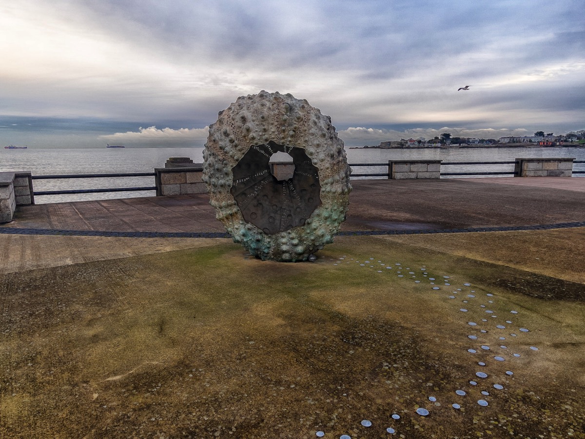 THE MOTHERSHIP BY RACHEL JOYNT  - NEWTOWNSMITH SOMEWHERE BETWEEN DUN LAOGHAIRE TOWN AND GLASTHULE  001