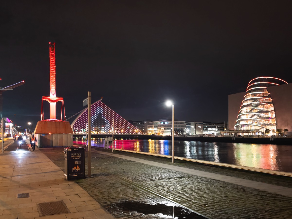 THE DIVING BELL IN  DUBLIN DOCKLANDS 006