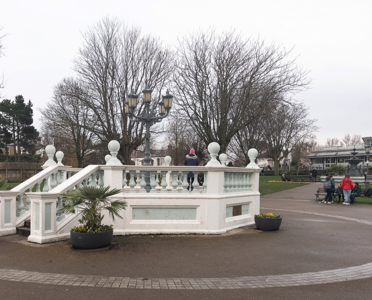 THE VERY POPULAR PEOPLES PARK IN DUN LAOGHAIRE 009