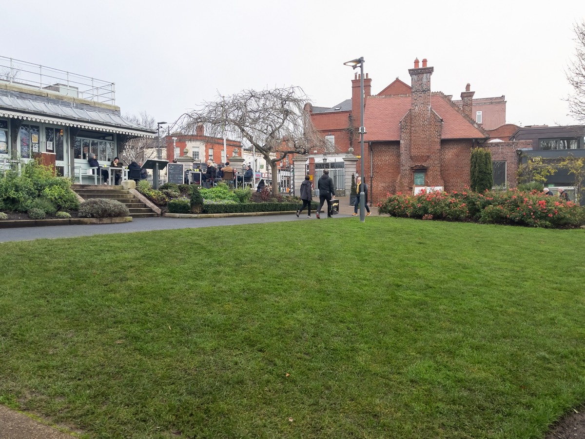 THE VERY POPULAR PEOPLES PARK IN DUN LAOGHAIRE 017