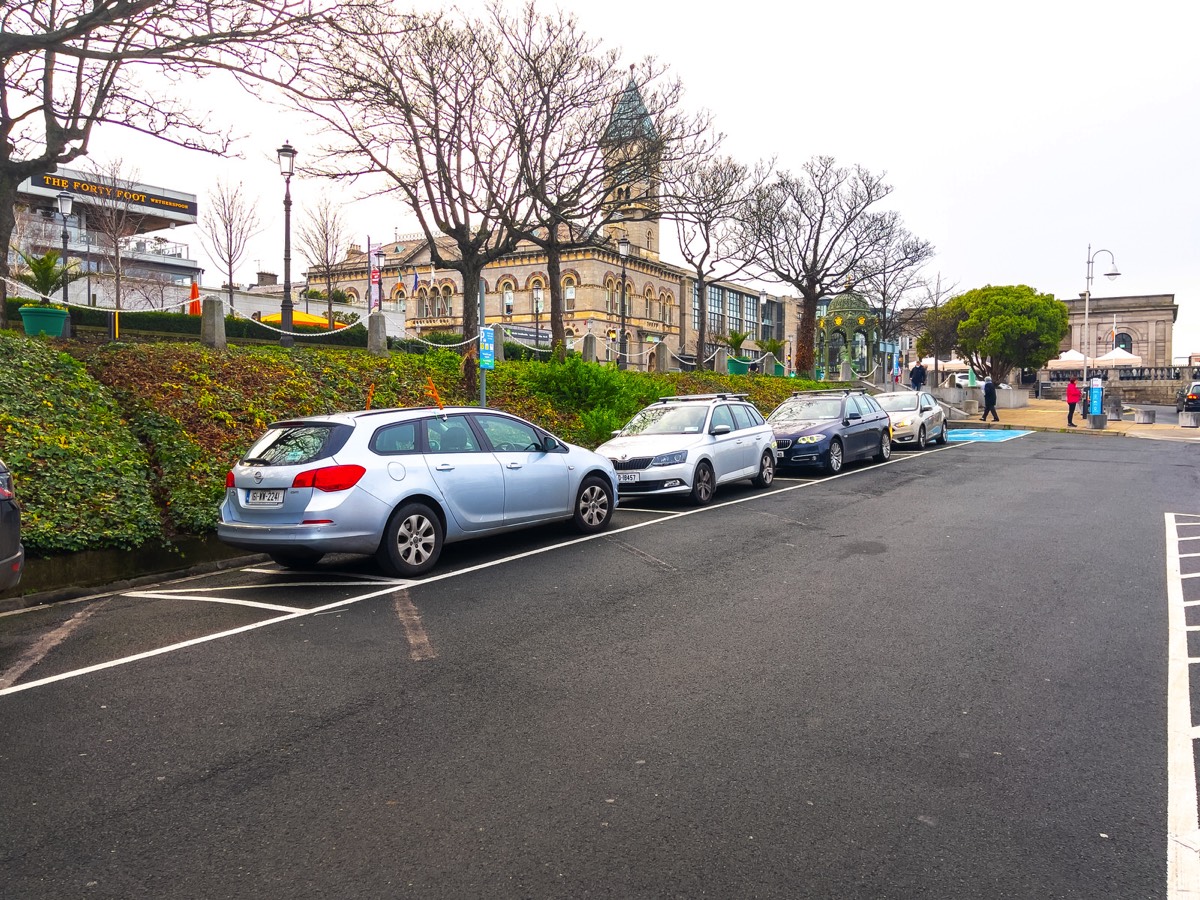 A WALK ALONG QUEENS ROAD IN DUN LAOGHAIRE 002