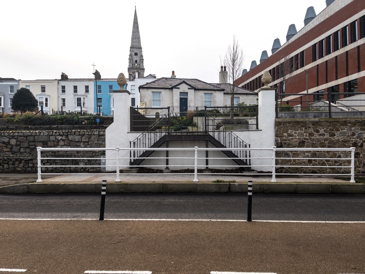 A WALK ALONG QUEENS ROAD IN DUN LAOGHAIRE 009