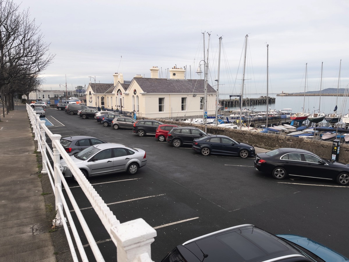 A WALK ALONG QUEENS ROAD IN DUN LAOGHAIRE 012