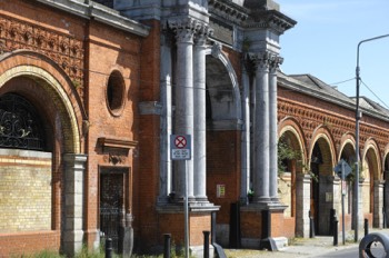 HISTORIC DUBLIN FRUIT AND VEGETABLE MARKET AT MARY'S LANE - THE AREA IS BEING REDEVELOPED  