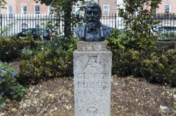  GEORGE WILLIAM RUSSELL Æ IN MERRION SQUARE PARK 