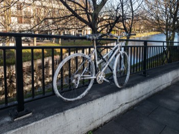  GHOST BIKE 