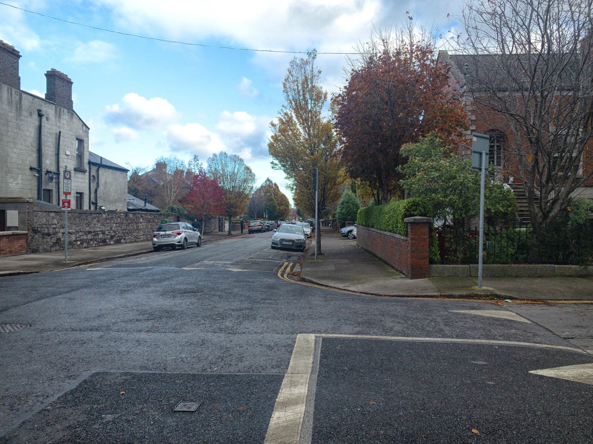 GARVILLE AVENUE IN RATHGAR DUBLIN 6 002