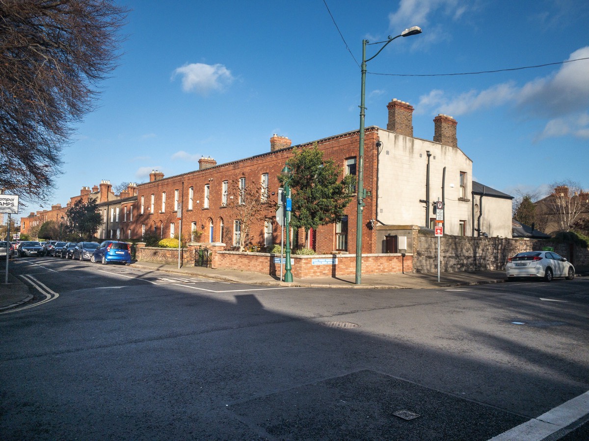 LATE AUTUMN IN RATHGAR - GARVILLE AVENUE  013