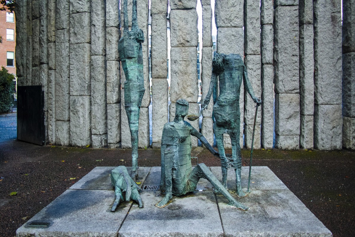 FAMINE MEMORIAL BY EDWARD DELANEY 004