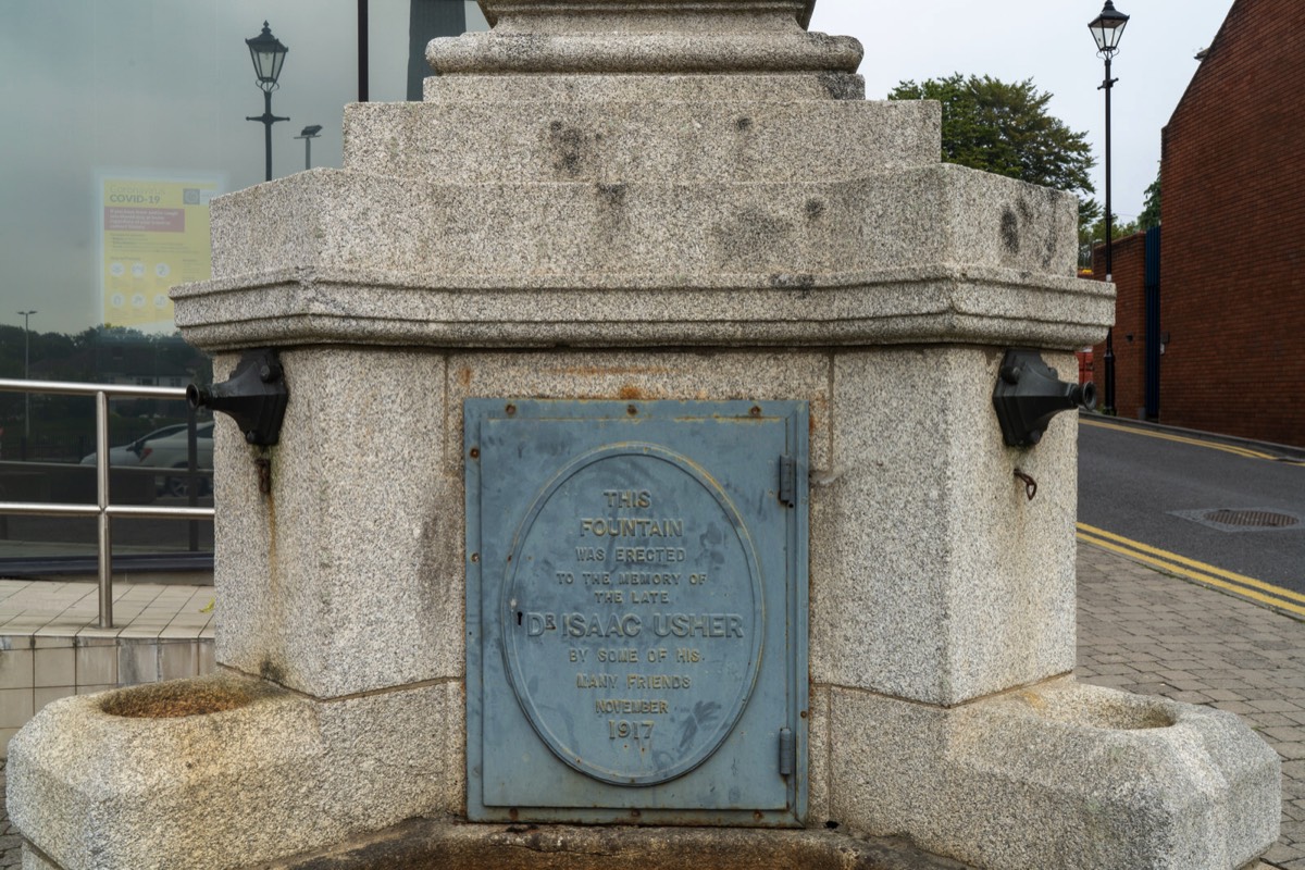 DR ISAAC USHER MONUMENT - THE DOCTOR WAS ONE OF THE FIRST PEOPLE IN IRELAND TO DIE IN A CAR ACCIDENT 003