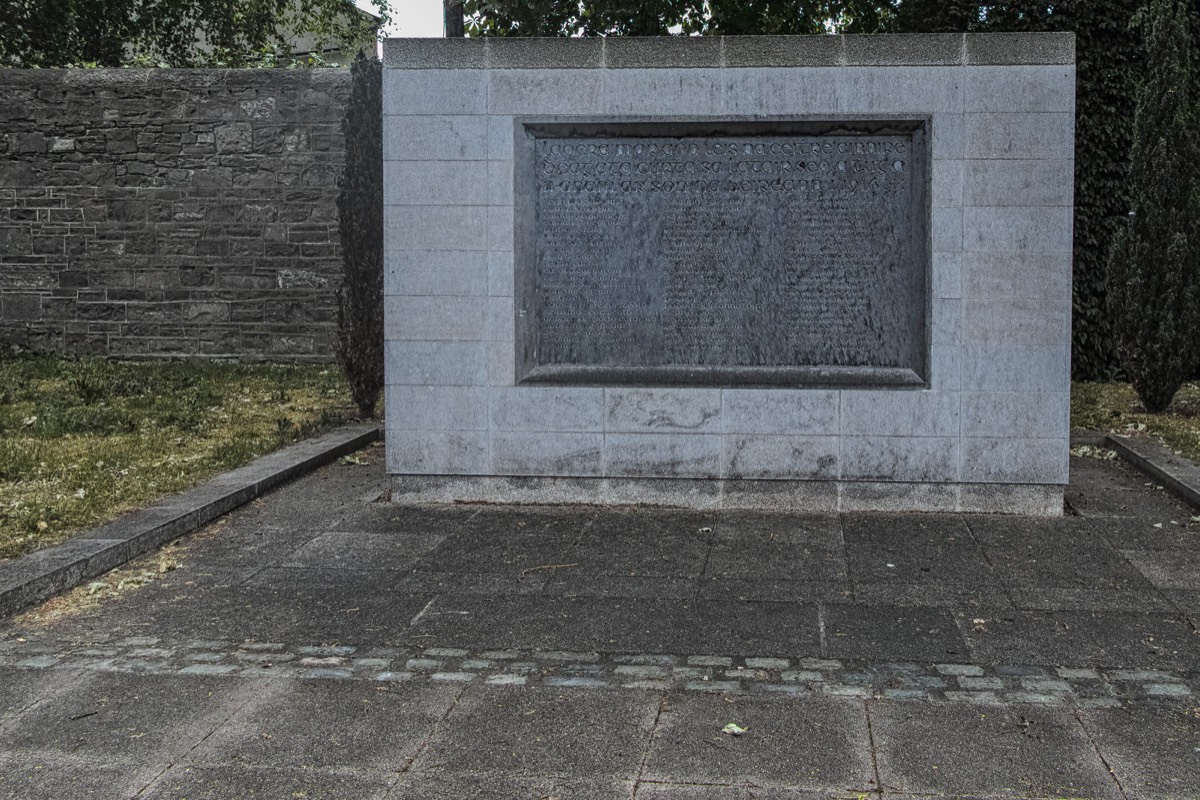 he military cemetery at Arbour Hil 008