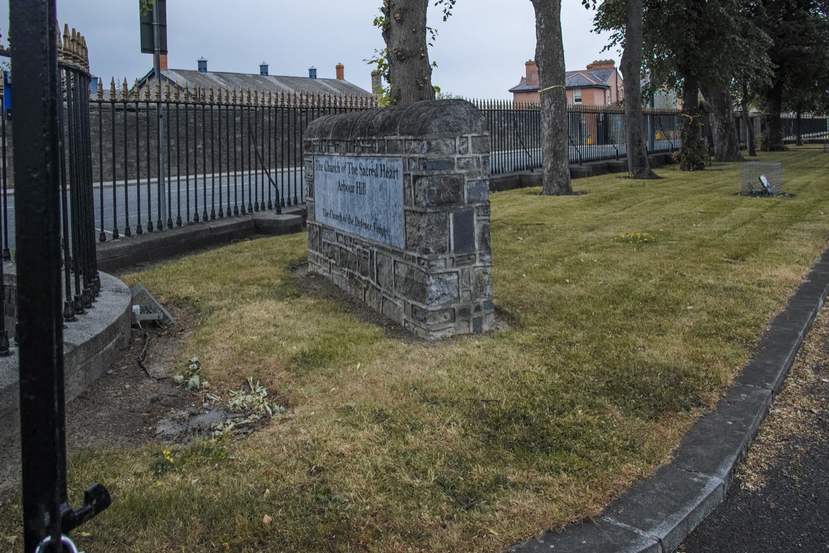 he military cemetery at Arbour Hil 010