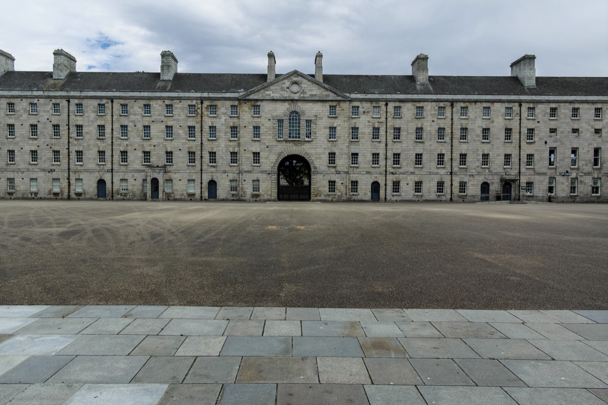 NATIONAL MUSEUM OF IRELAND - DECORATIVE ARTS AND HISTORY 009